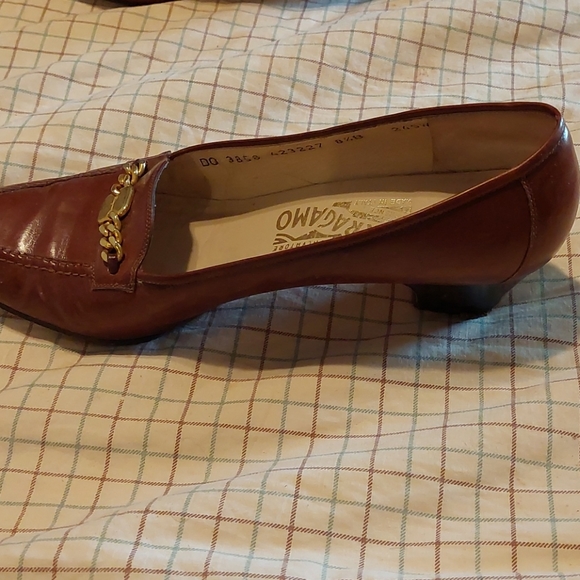 Shoes - Picture 4 of 8